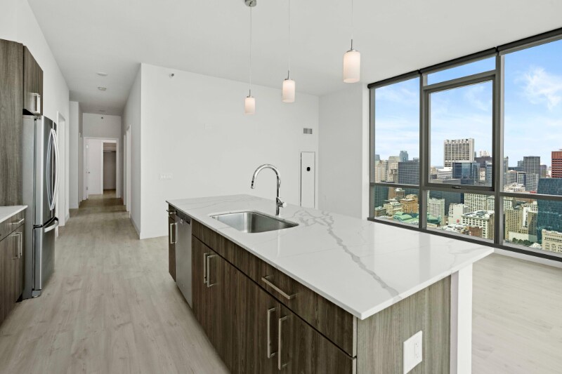 Building Photo - 800 S Michigan Ave