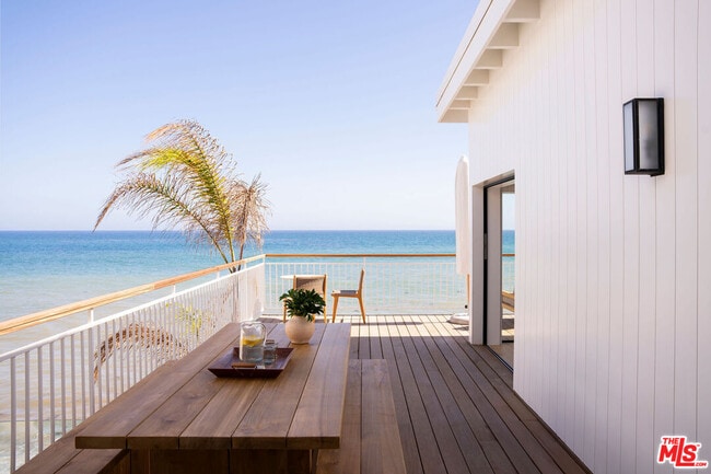 Building Photo - 27356 Escondido Beach Rd