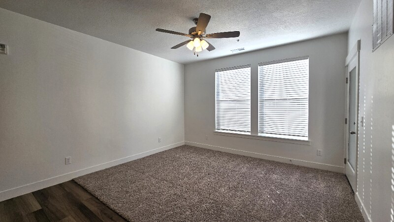 Building Photo - 13687 S Hanley Ln