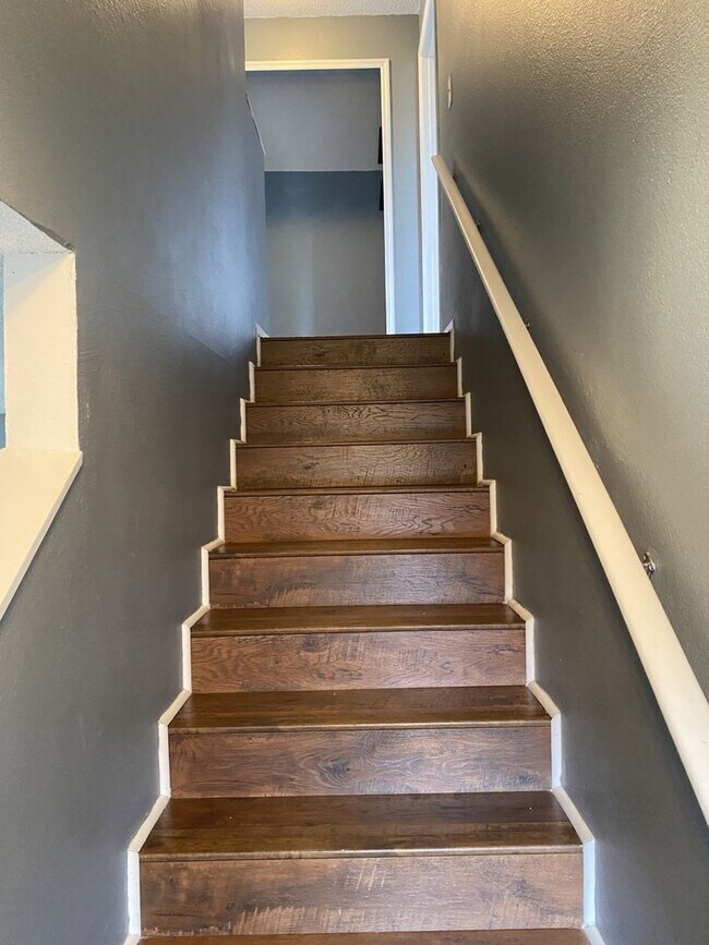 Building Photo - Davenport 3 Bedroom 2 Bathroom Corner Lot!!!