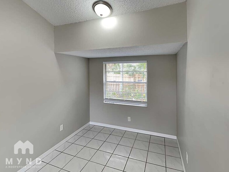 Building Photo - 6701 Village Grove Ct