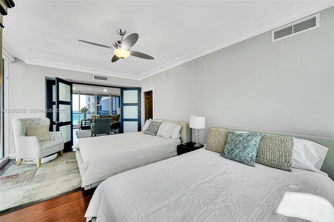 Building Photo - 3101 S Ocean Dr