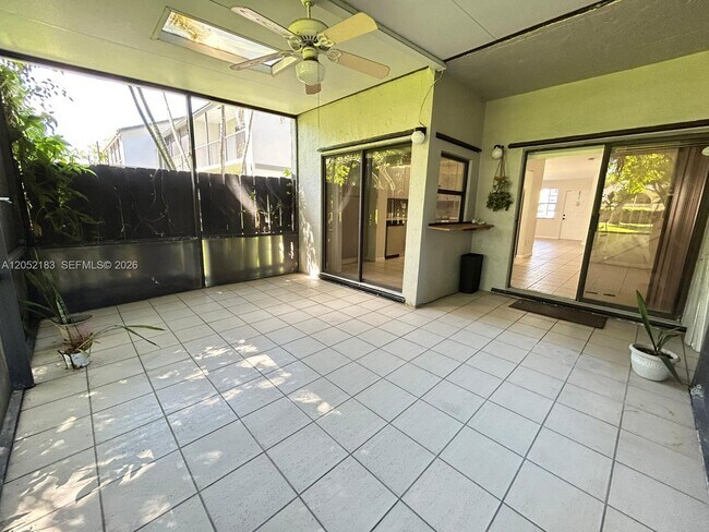 Building Photo - 11047 SW 154th Ct