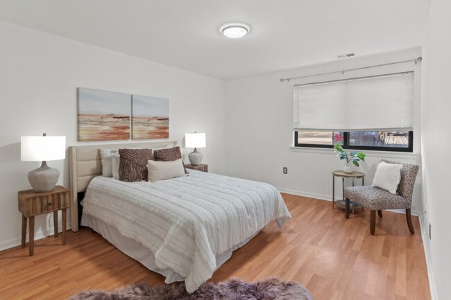 Building Photo - 6071 Majors Ln