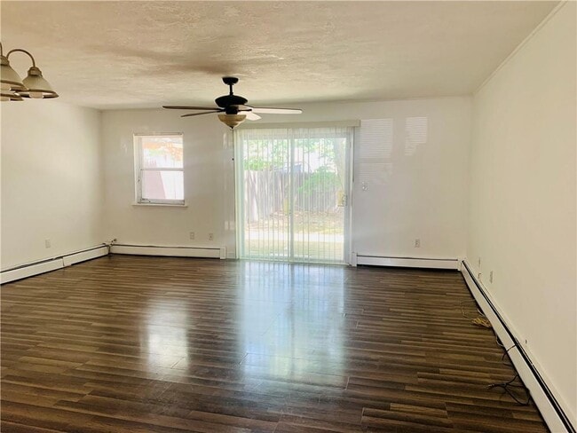 Building Photo - 105 Sheffield Dr