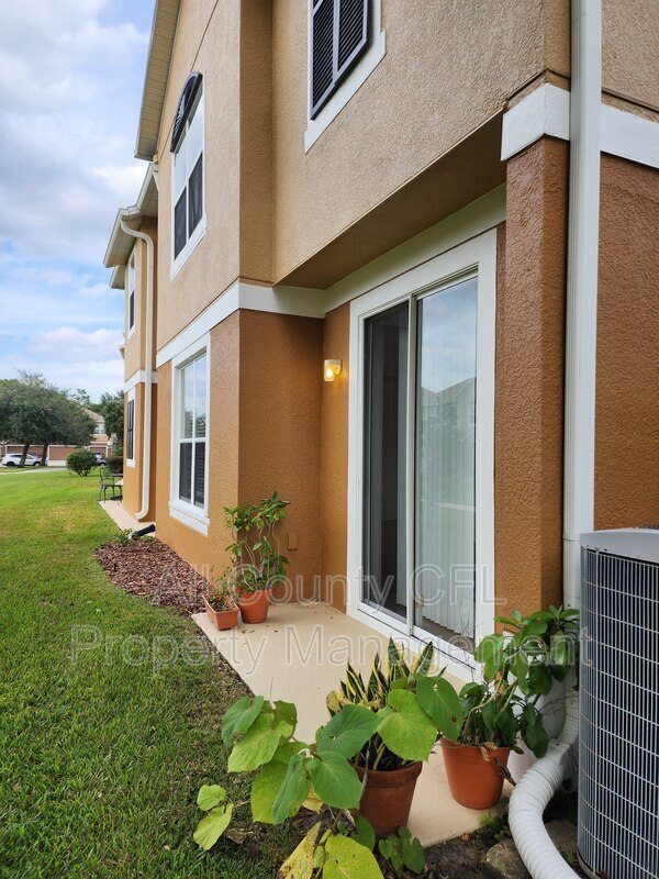 Building Photo - 1535 Broken Oak Dr