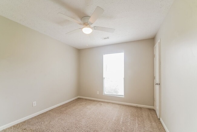 Building Photo - 5519 Denny Dr