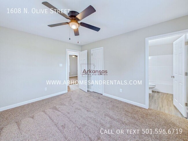 Building Photo - 1608 N Olive St