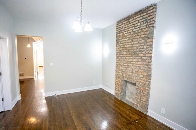 Building Photo - 6434 S Eberhart Ave