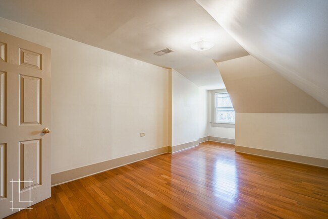Building Photo - 350 Wilber Ave