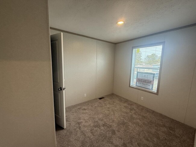 Building Photo - 1061 Revere Ln