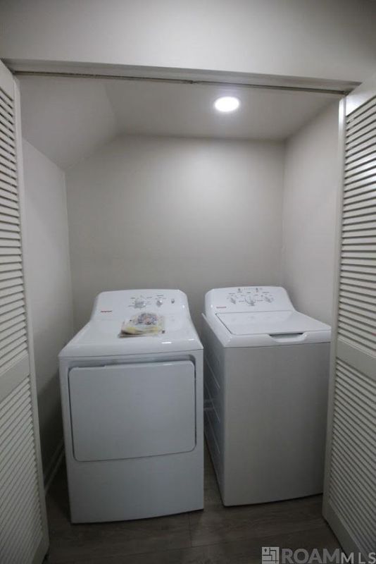 Building Photo - 10111 Jefferson Hwy