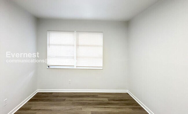 Building Photo - 1823 Old Springville Rd