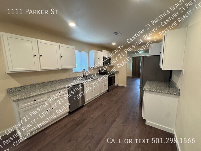 Building Photo - 1111 Parker St