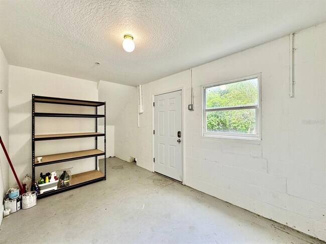 Building Photo - 487 Bayou-Village Dr