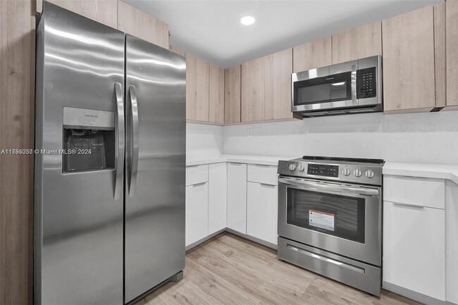Building Photo - 11225 SW 88th St