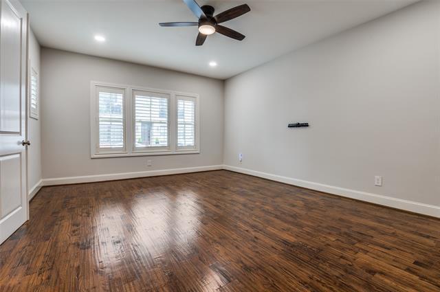 Building Photo - 2110 Helsminster Dr