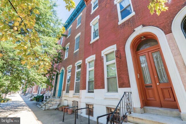 Building Photo - 711 Corinthian Ave