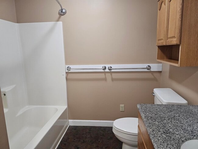 Building Photo - 30 Sterling Ln