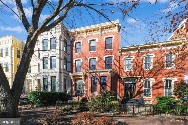 Building Photo - 917 O St NW