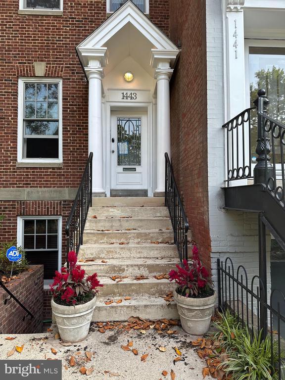 Building Photo - 1443 S St NW
