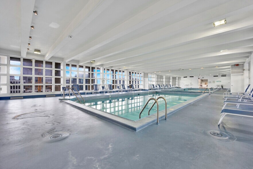 Building Photo - 535 N Michigan Ave