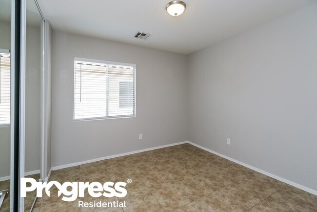 Building Photo - 2377 E San Manuel Rd