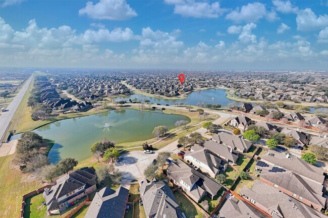 Building Photo - 16919 Talisker Ct