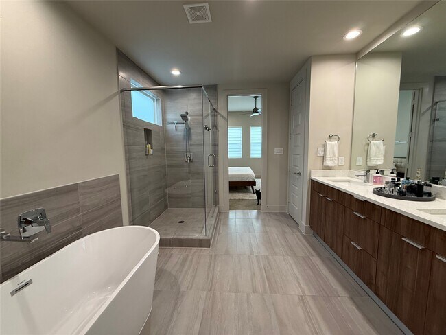 Building Photo - 6820 Rocinante Ln