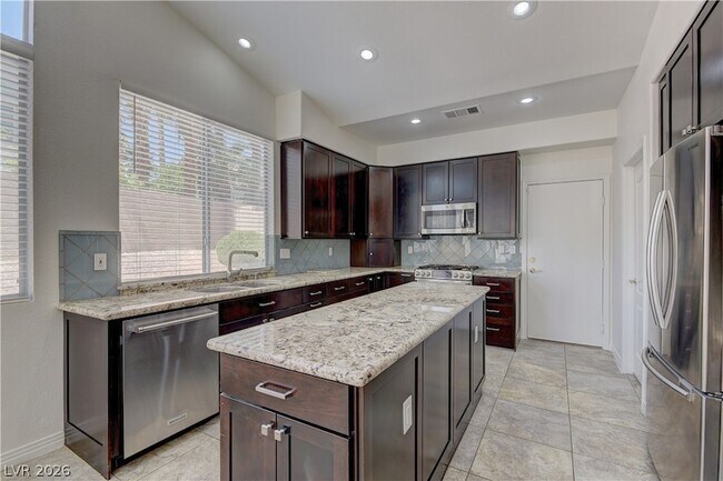 Building Photo - 8437 Willowleaf Ct