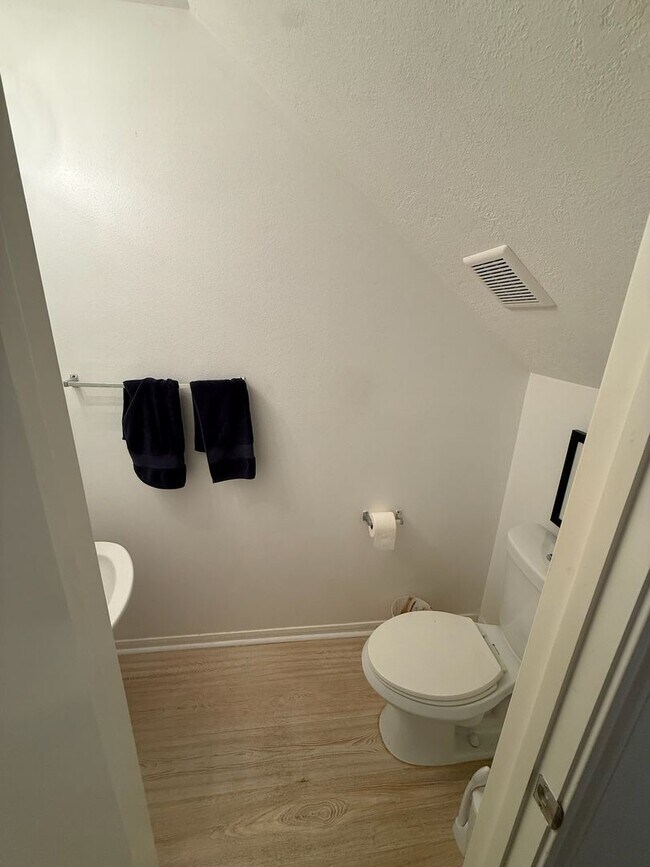 Building Photo - 2722 Springstone Dr