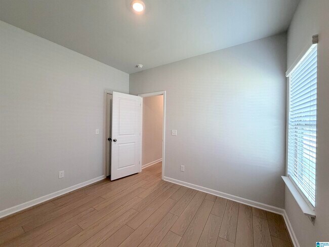 Building Photo - 22754 Dashwood Ln