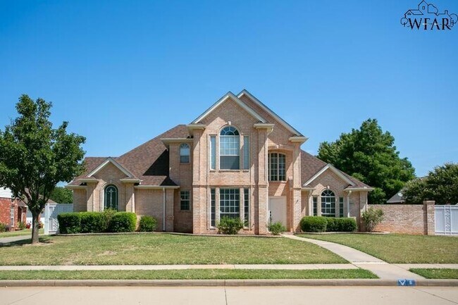 Primary Photo - 8 Canyon Bluff Ct