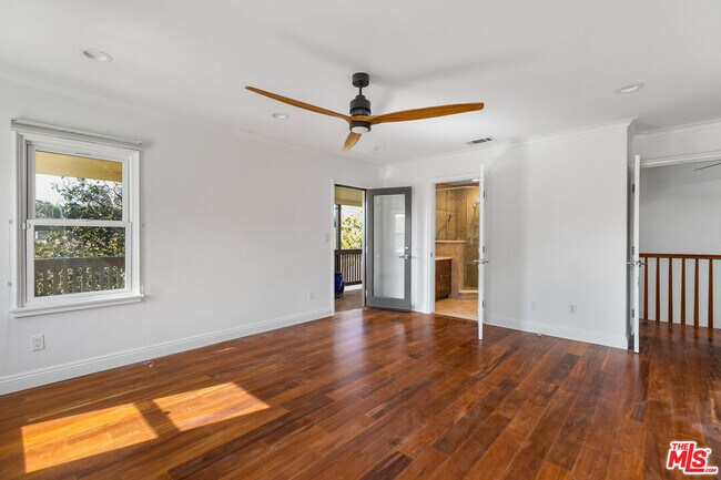 Building Photo - 1342 Holmby Ave