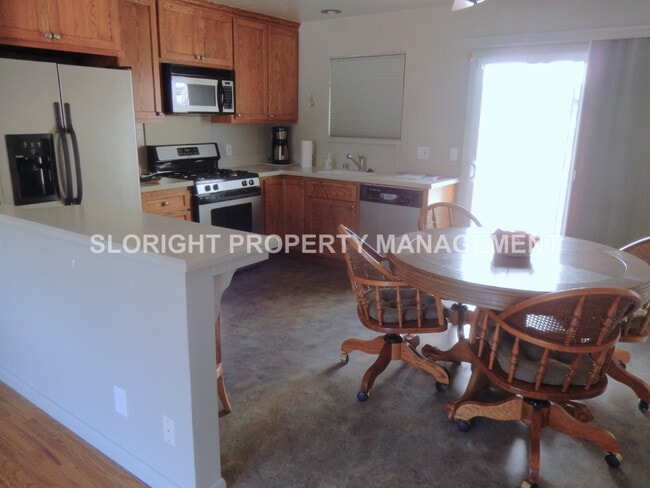 Building Photo - AVAILABLE LATE MAY - Pismo Beach Duplex - Back Unit