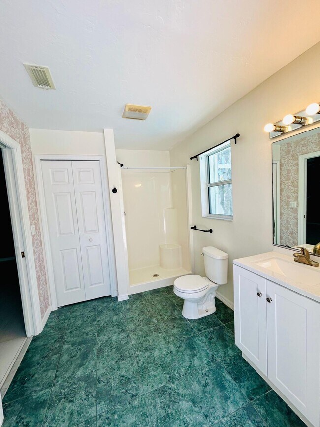 Building Photo - 5473 NW Carla Ct