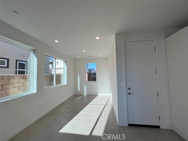 Building Photo - 75189 Aldrich Dr