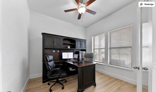 Building Photo - 10503 Sparkling Stream Trl