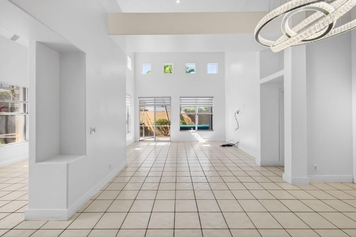 Building Photo - 7848 Travelers Tree Dr