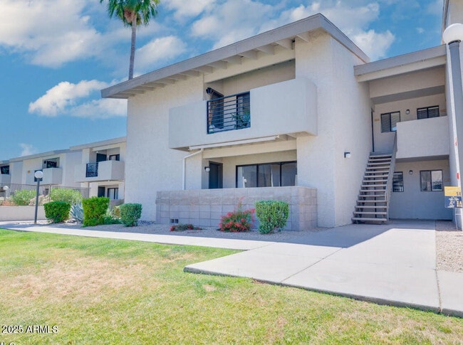 Primary Photo - 6480 N 82nd St