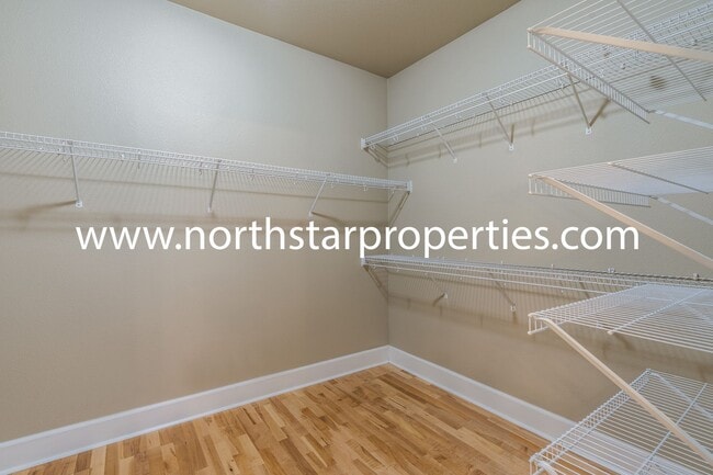 Building Photo - 20462 SW Arnold Pl