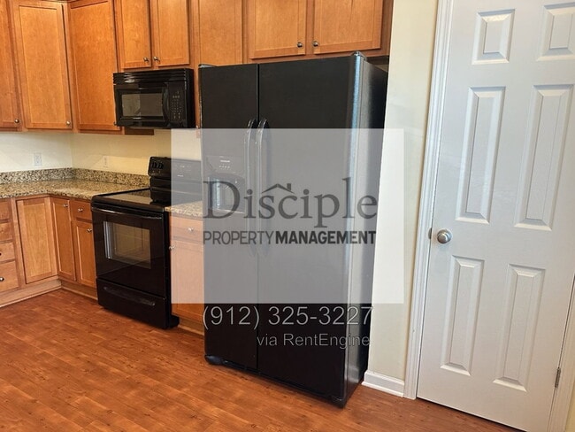 Building Photo - 169 Regency Cir
