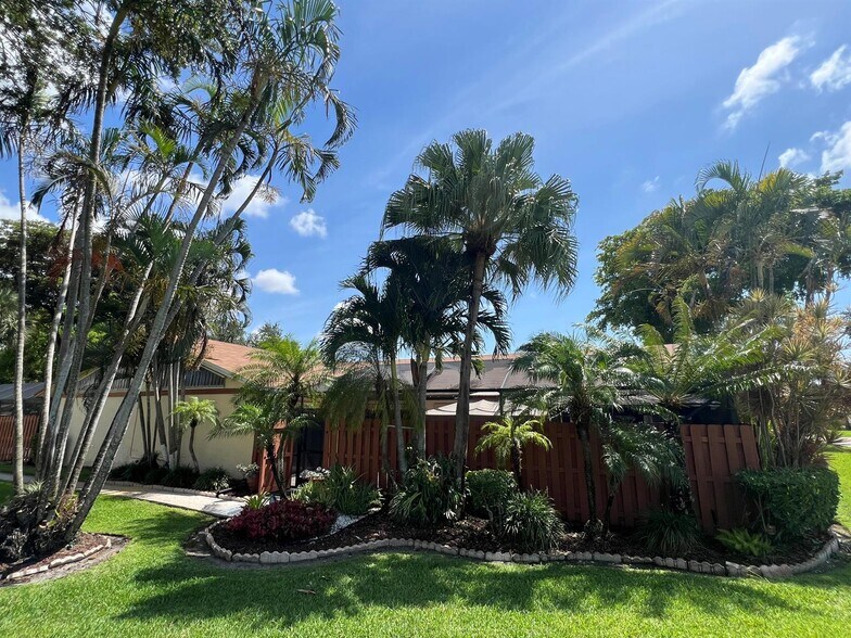 Primary Photo - 1232 Pitusa Ct