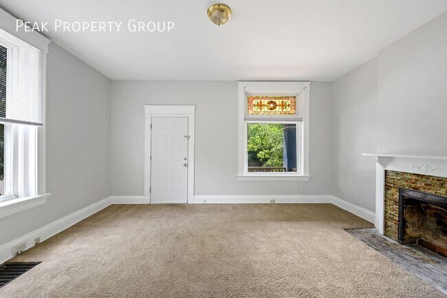 Building Photo - 494 Riddle Rd