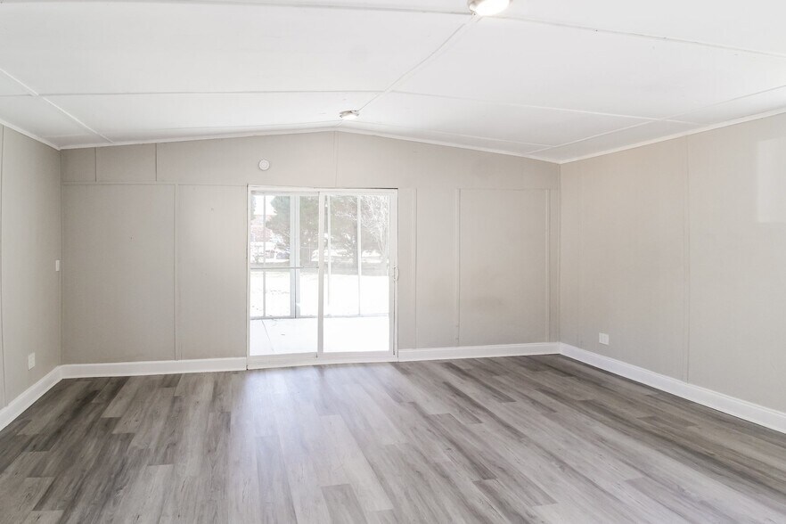 Building Photo - 114 Garland Terrace