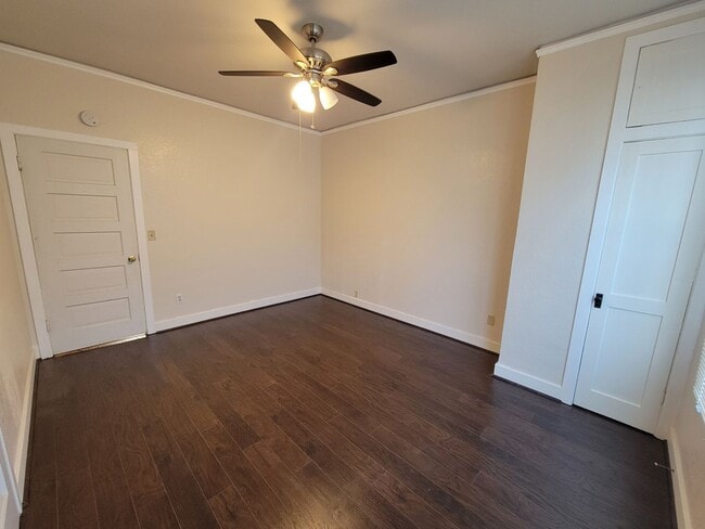 Building Photo - 2 Bedroom 1 Bathroom Home in Corning For R...