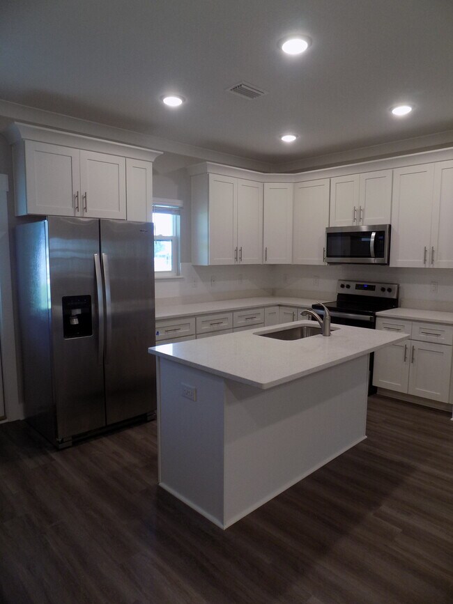 Building Photo - 271 N Sand Palm Rd