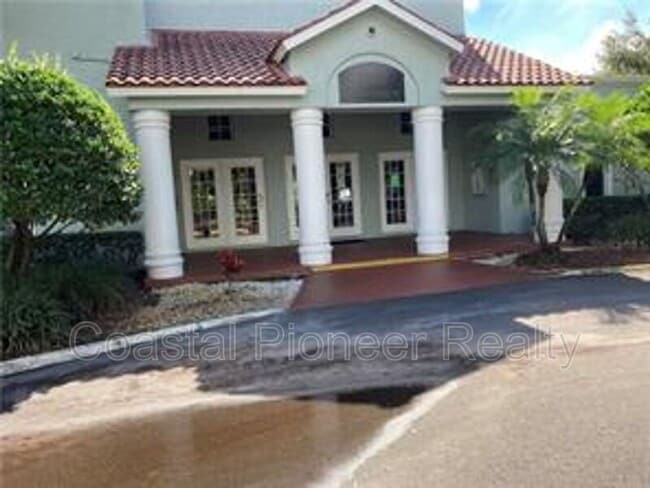 Building Photo - 2840 Somerset Park Dr