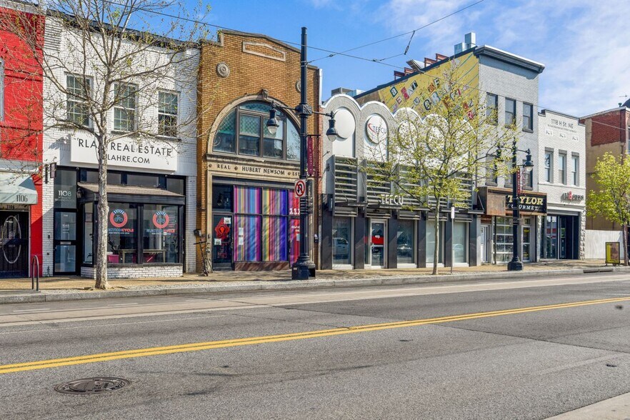 Building Photo - 1110 3rd St NE