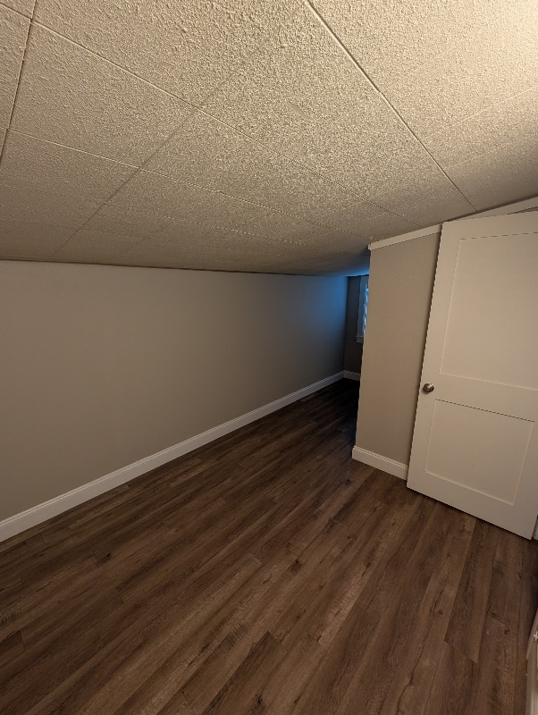 Building Photo - 12995 NE Carl Rd